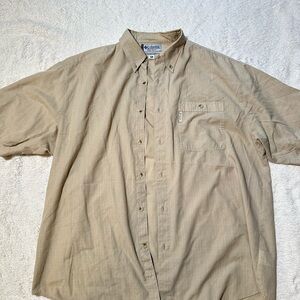 Columbia Tan Casual Button Down Shirt